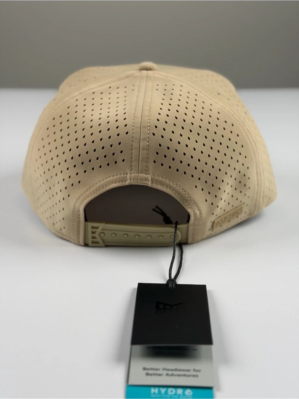 Melin Trenches Icon Hydro Performance Snapback Hat in Khaki, Classic